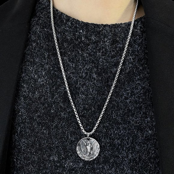 Other - men round card necklace